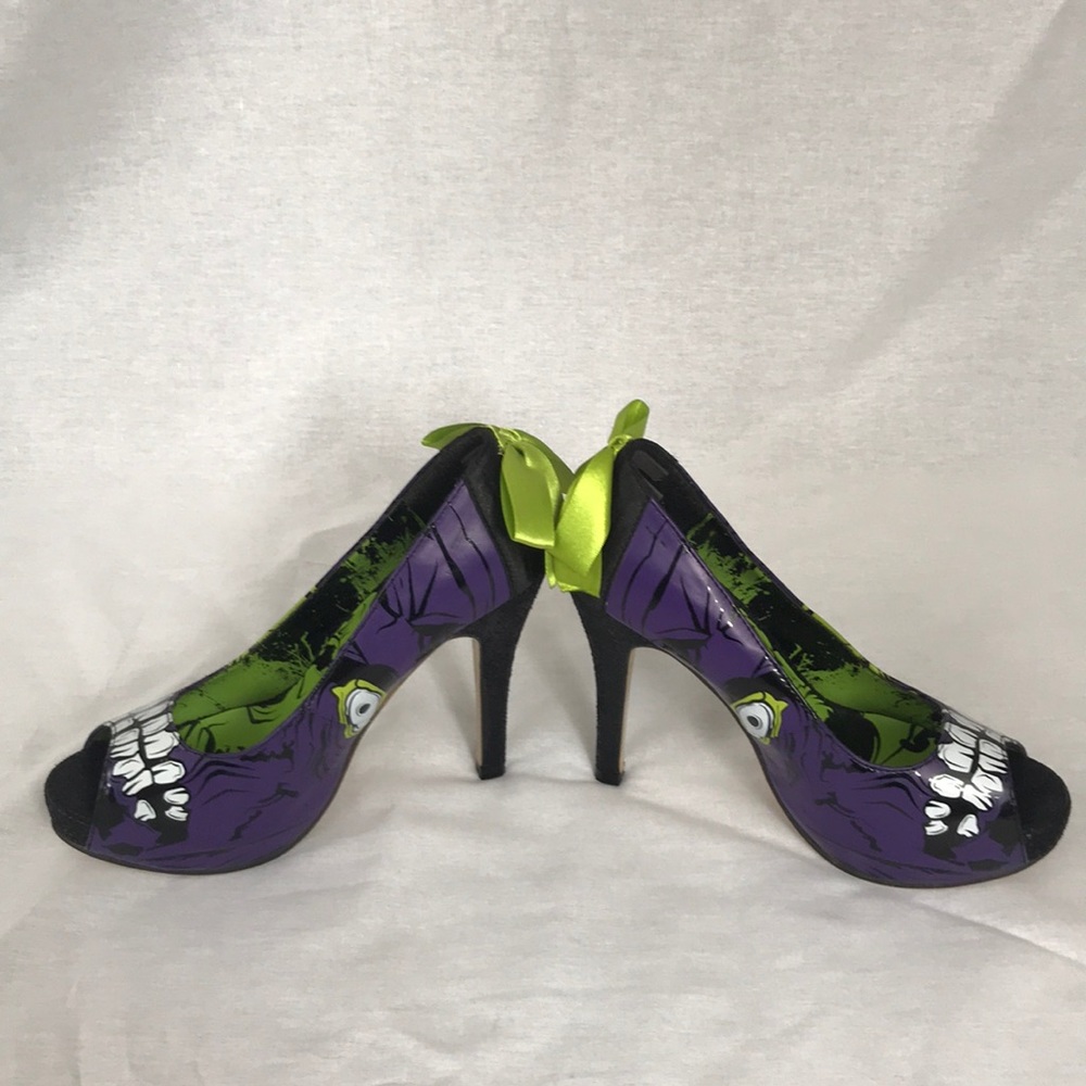 Iron Fist Zombie Stompers 🧟‍♀️ - Picture 6 of 8